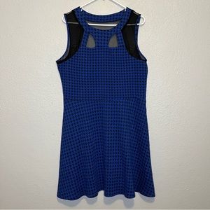 Paper doll Blue & Black Houndstooth Mesh Front & Back Fit & Flare Dress Size 1X